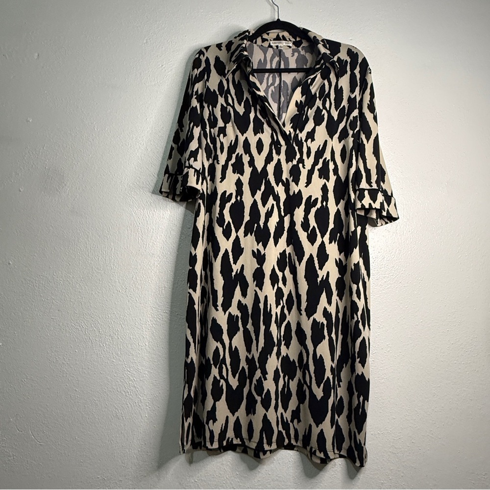 Sandra Darren Black and Cream Animal Print Shift Dress. Sz 10. - Picture 5 of 9